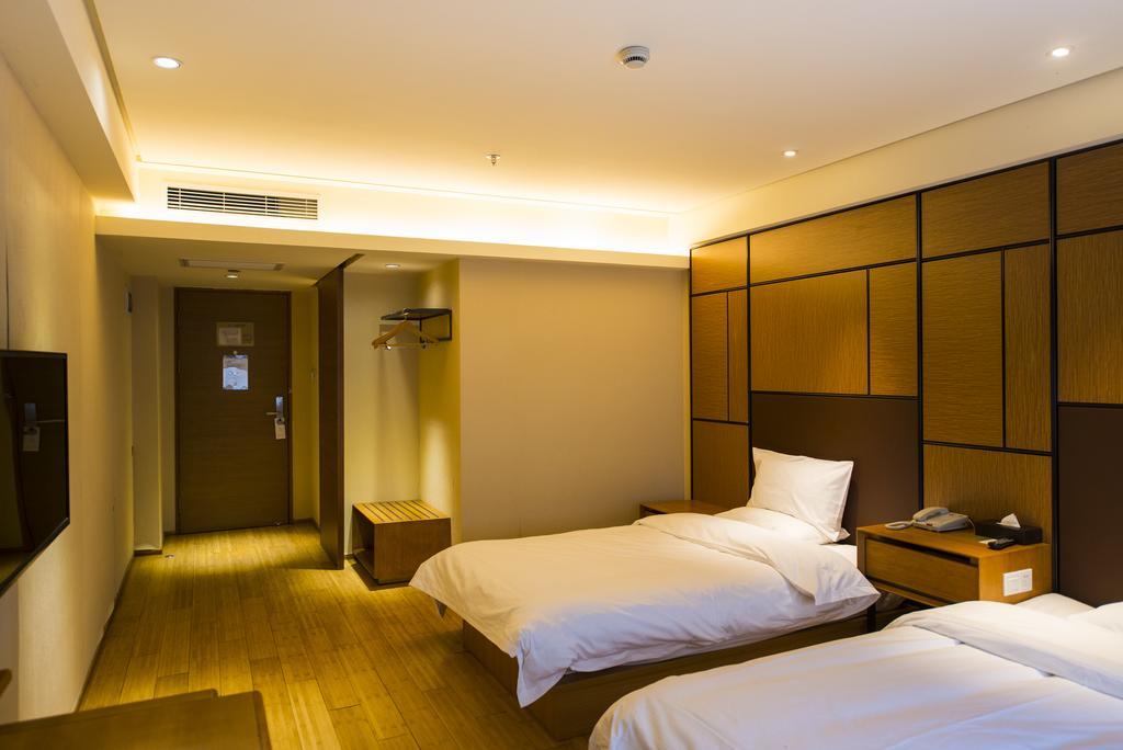Ji Hotel Kunming Green Lake Branch ภายนอก รูปภาพ